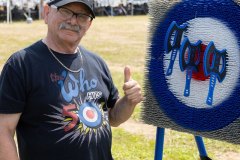 FM468FN-LR-214-Man-at-axe-throw